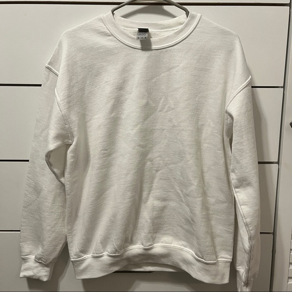 “At Least We’re All Under The Same Moon” White Crewneck - Picture 2 of 5